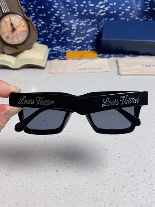 ルイヴィトンサングラス内部構造